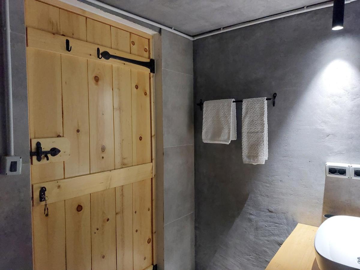 Vila Rira - Rrajce, Shebenik Perrenjas Luaran gambar