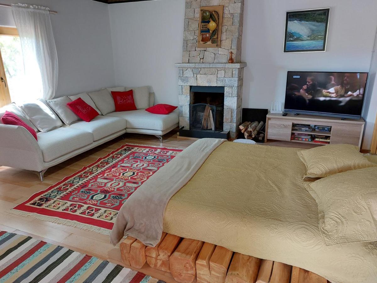 Vila Rira - Rrajce, Shebenik Perrenjas Luaran gambar