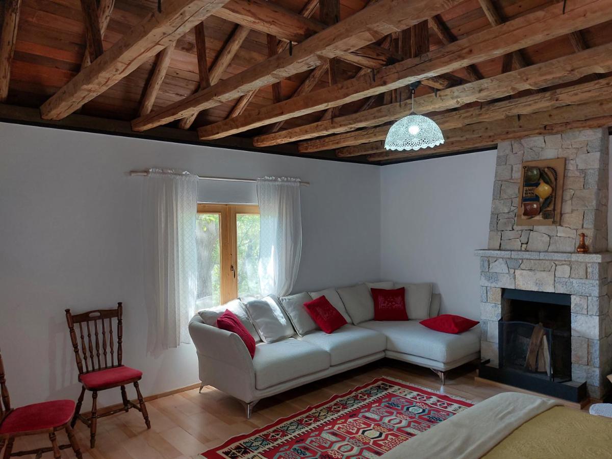 Vila Rira - Rrajce, Shebenik Perrenjas Luaran gambar